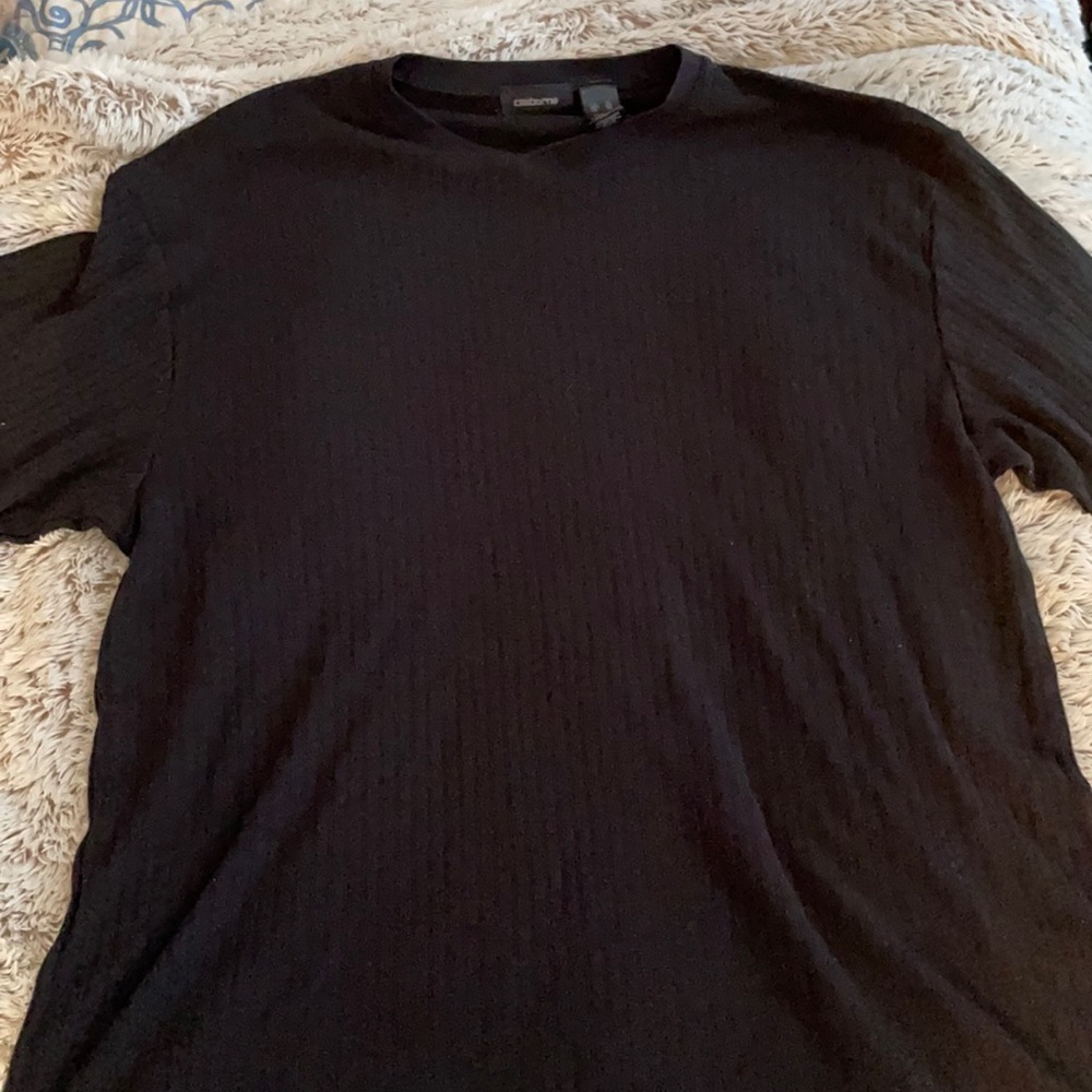 Men’s soft t-shirt.